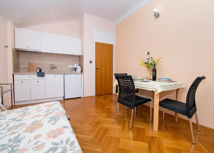 Appartement And Agiss With Pool *