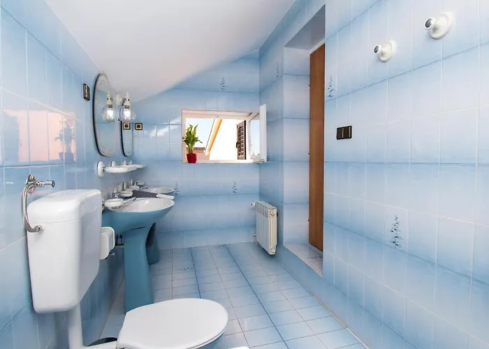 Appartement And Agiss With Pool