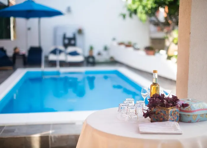 And Agiss With Pool Vodice